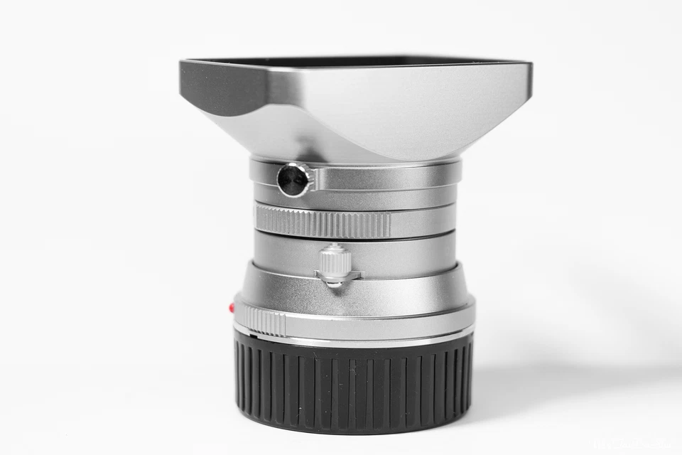 Zhongyi Mitakon Speedmaster 28mm f/5.6 Full Frame Lens Leica M M240 M3 M6 Sliver - Image 4 of 4