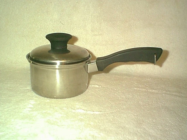 NICE VINTAGE UNIVERSAL 1 QT POT & LID 18-8 3 PLY STAINLESS STEEL USA
Opens in a new window or tab