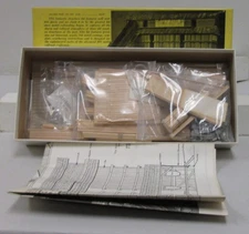 Fine Scale Miniatures 100 HO Scale Jacob's Fuel Company Building Kit