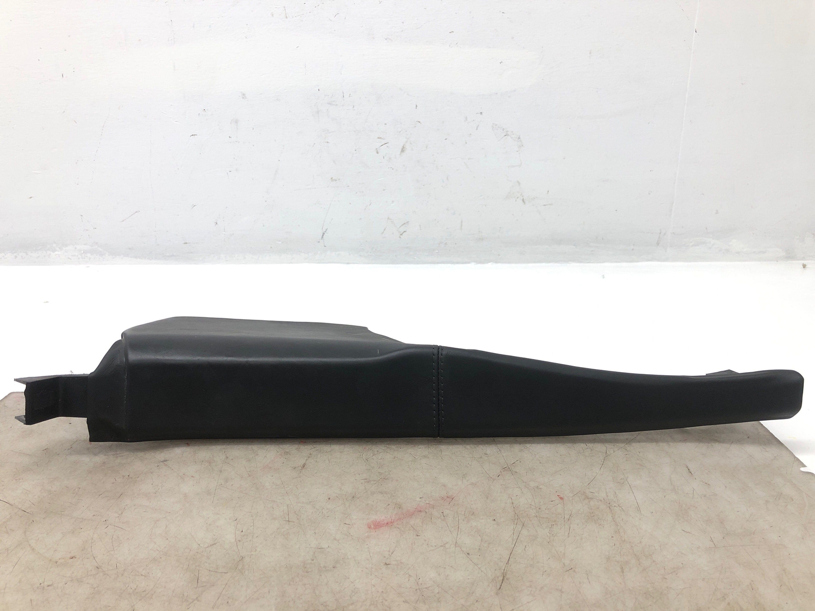 2006-2012 BENTLEY CONTINENTAL OEM FRONT RIGHT KICK PANEL TRIM COVER * BROKEN TAB