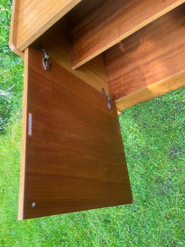 Vintage Schreiber mid century teak veneer record cassette storage cupboard - Picture 3 of 17