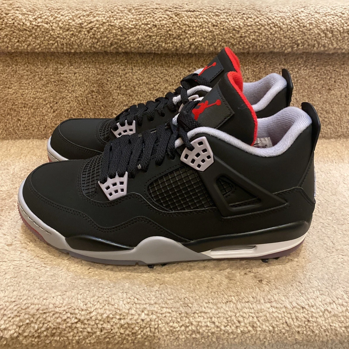 Jordan retro 4 hotsell bred size 8