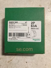 INTERRUPTEUR DIFFERENTIEL 63A 30mA TYPE AC R9ERC263 EMBROCHABLE