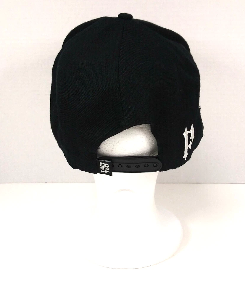 Famous Nobodys Sombrero Negro Gorra de Béisbol Correa TWNTY TWO Live For Us Raro En muy buena condición Foto 4 de 4
