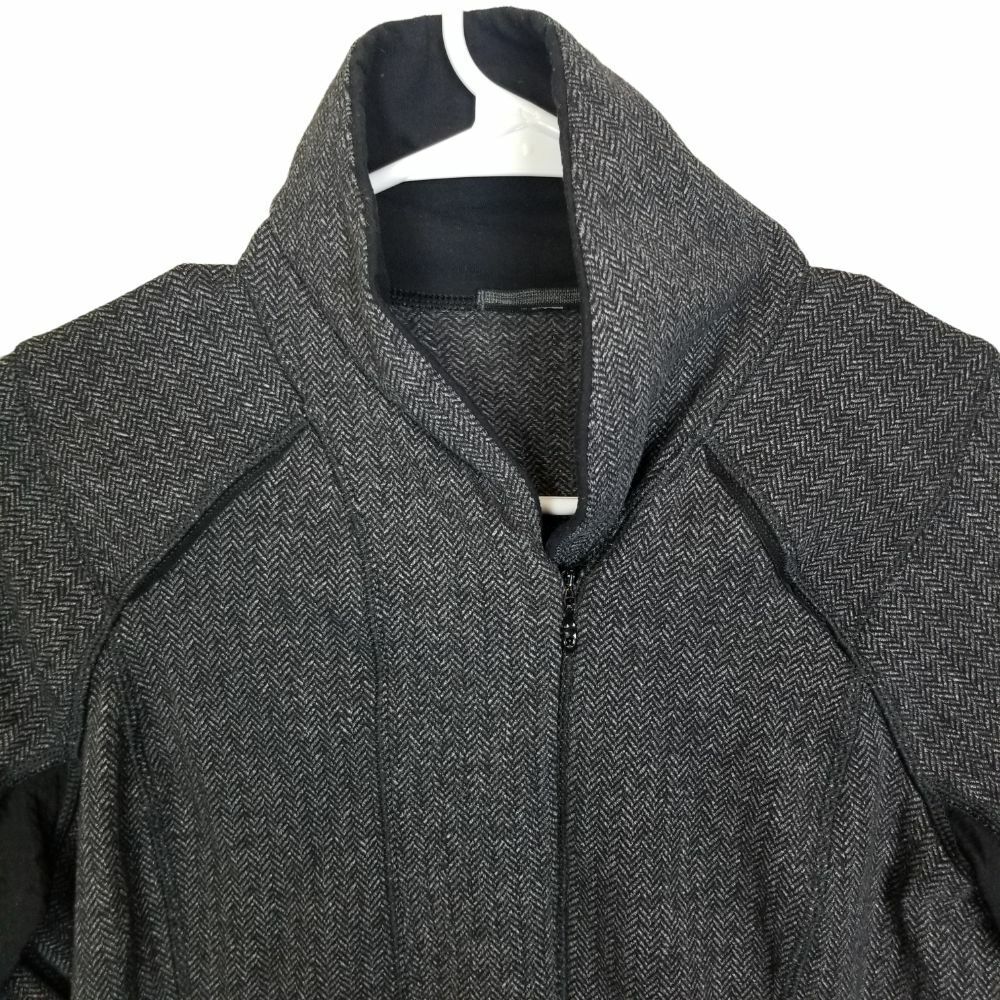 Lululemon Women's Size 8 Gray Solid Sweater - ShopperBoard