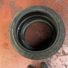 X2 Tyer 235/45/19