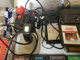 Atari 2600 Game Console Lot UNTESTED