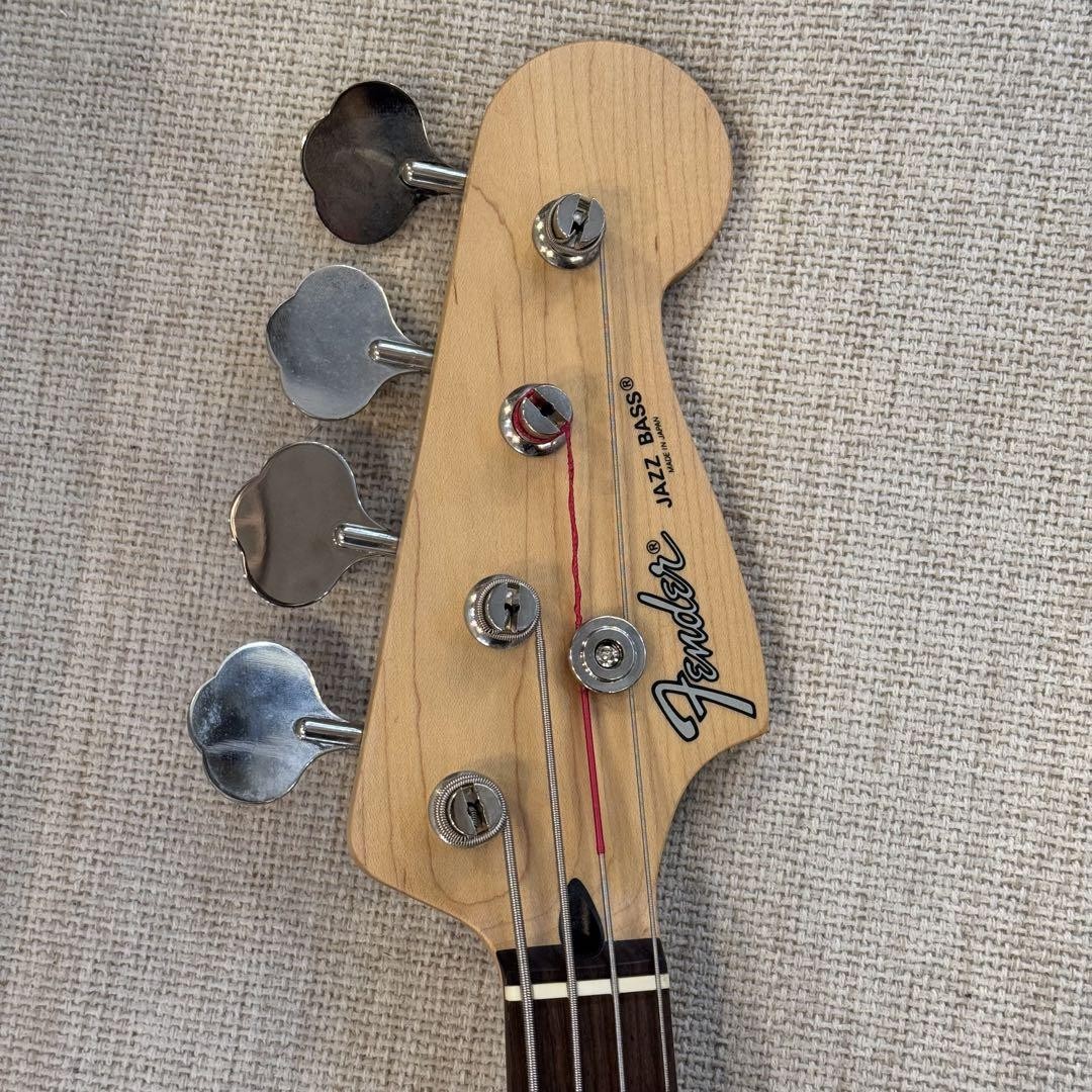 E93◆エレキベース　レッド　フェンダーJAZZ　BASS　T0　目立つ傷なし E93 Electric Bass Red Fender Jazz T0 No Noticeable Scratches