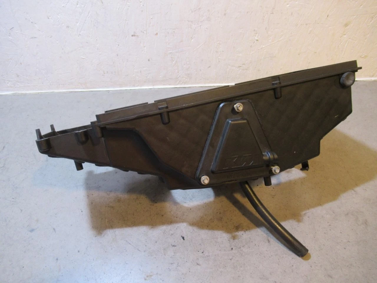 KTM Duke 990 Airbox 2007 #2