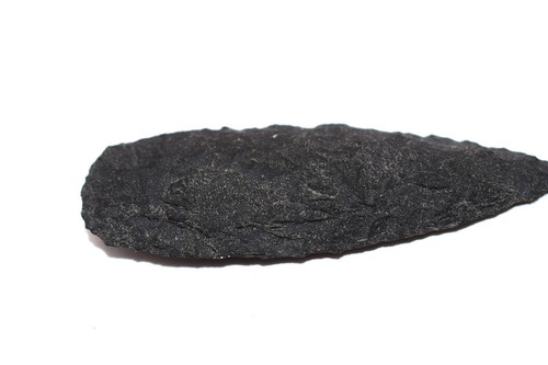 Columbia River artifacts - #73.-330 - Basalt Cascade Leaf point - Priest Rapids - Picture 4 of 7