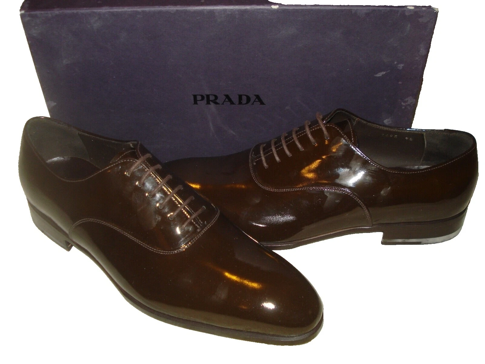 Мужские солидные кожаные однотонные туфли PRADA