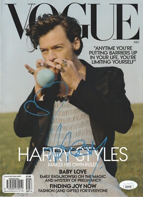 HARRY STYLES ONE DIRECTION 1D SIGNED VOGUE MAGAZINE DECEMBER 2020 ISSUE JSA COA