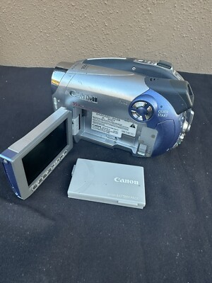 Canon DC210 DVD Camcorder 35x Optical Zoom (Pre-Owned) Un-tested