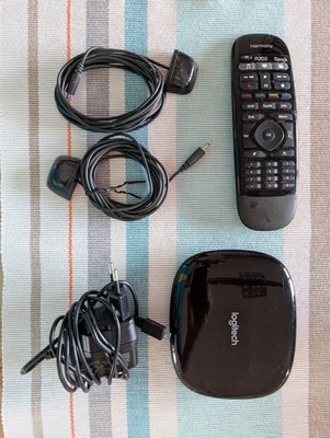 Harmony Hub + IR Blaster +  Fernbedienung + Netzteil