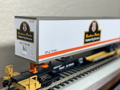 TTOX / SP GOLDEN PIG TOFC FRONT RUNNER SOLO INTERMODAL 48ft TRAILER HO Scale NEW