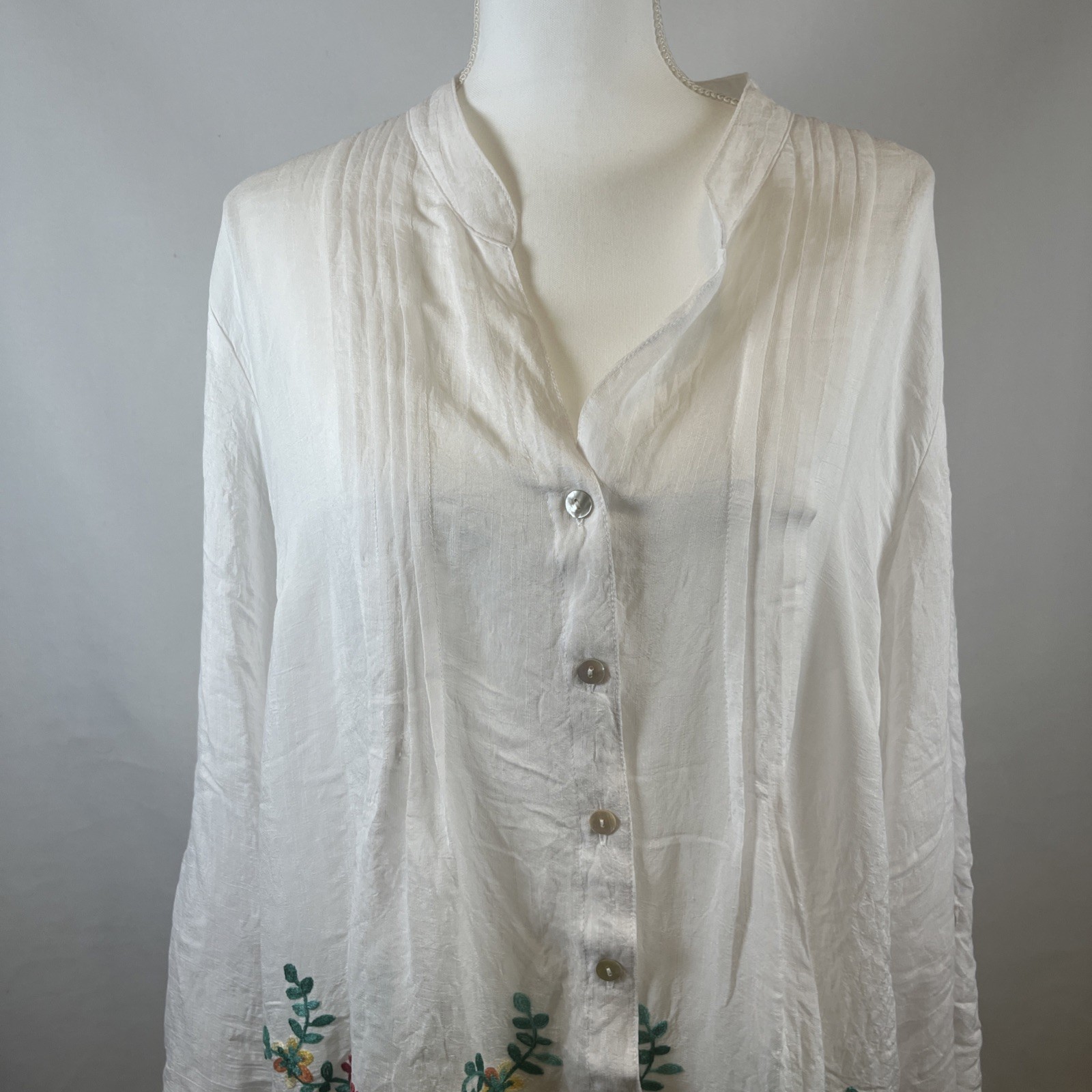 Ruby Rd. Tunic Blouse White Embroidered Floral La… - image 2