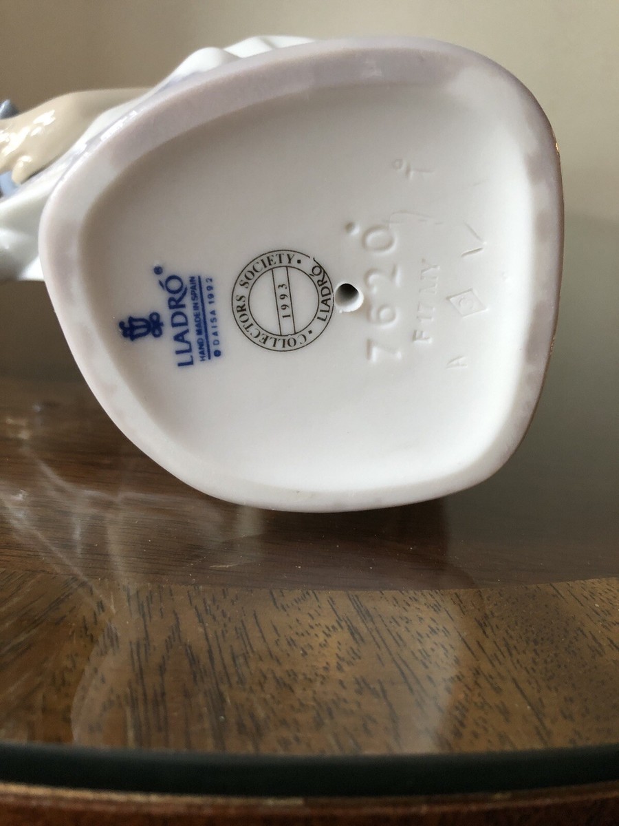 LLADRO #7620 COLLECTORS SOCIETY “BEST FRIEND