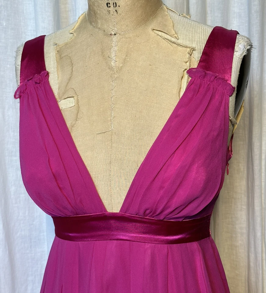 Vestido de evento Democracy para mujer de seda fucsia de gasa/satén sin mangas talla 2 pre-owne Foto 2 de 4