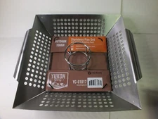 Yukon Glory Large Grilling Basket w/Chicken Rack YG-01017