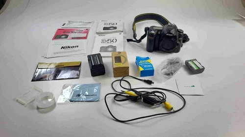 Nikon D50 6.1 MP Digital SLR Camera Black Body + Extras Working