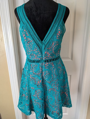 Gianni Bini Green With Coral Liner Summer Cut Out Lace Dress Cute Spring Medium - Picture 2 of 11