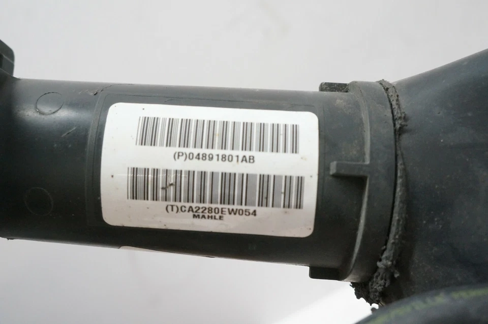 Volkswagen Routan y Dodge Grand Caravan 2011 bote de vapor de combustible 04891801AB fabricante original Foto 3 de 4