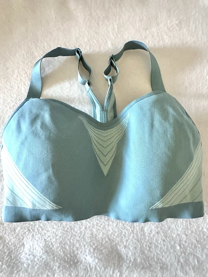 Sujetador deportivo Victoria's Secret 36D azul azulado ON POINT inalámbrico espalda deportiva Foto 2 de 4