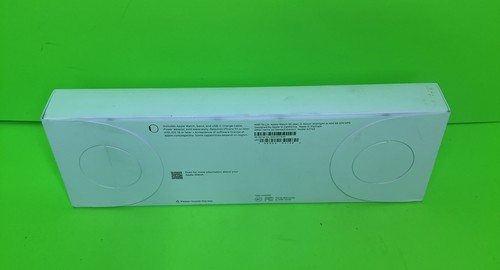 NEW Apple Watch SE 2nd GEN GPS 40mm Aluminum Midnight Sport Band S/M MXE73LL/A - Picture 2 of 3