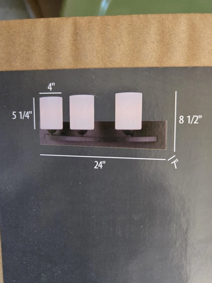 Luminária Hampton bronze polido a óleo vidro opala plano nova na caixa #iluminação... - Imagem 2 de 4