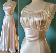 Elegant Satin Wedding Dresses Vintage Empire Waist Sleeveless A Line Bridal Gown