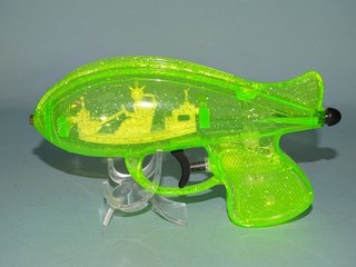 SPACE GUN WATER PISTOL GERMANY
