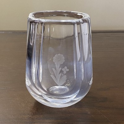 Orrefors Sweden Crystal 3 1/2'' 8-Sided Bud Vase Etched Flowers ~ Hand Signed