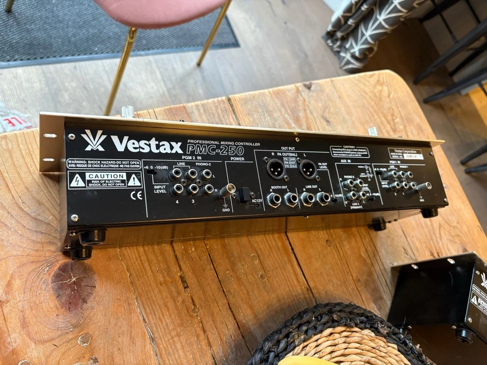 Vestax PMC‑250 MKII 4‑Channel Rotary DJ Mixer Rack Mountable Analog Tested (2) - Image 2 of 4