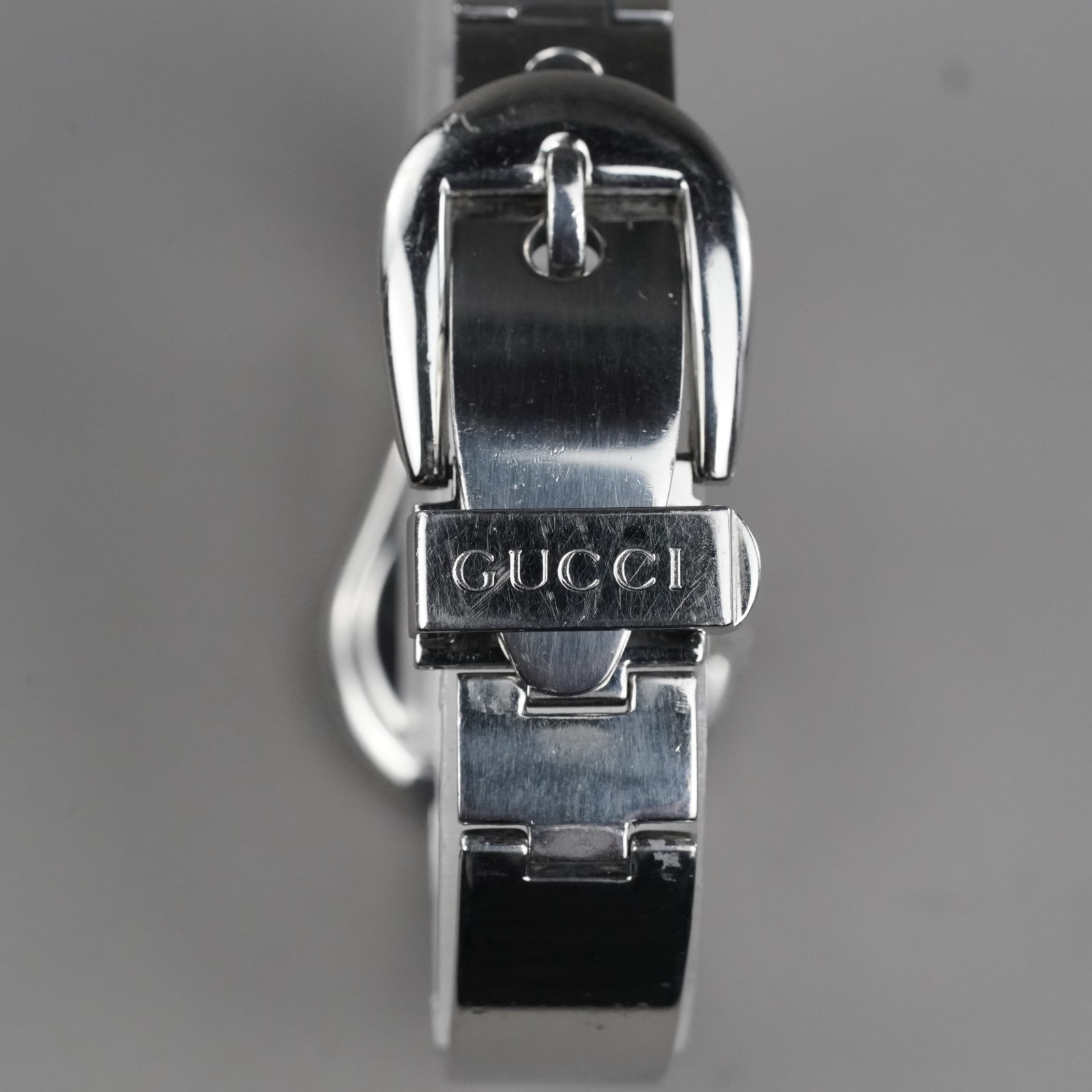 GUCCI Vintage Women's Watch 6700L Silver 27mm Vintage New Battery 0105015 thumbnail 10