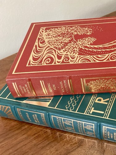 Signed First Editions Of Michael Crichton’s “Travels” & “Rising Sun”. - Picture 10 of 11