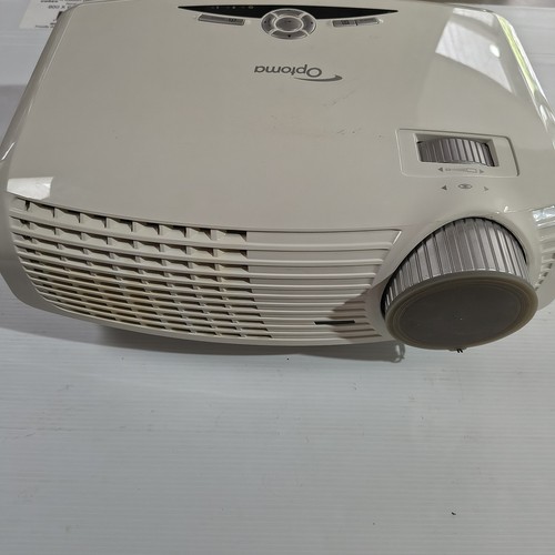 Optoma HD200X DLP Projector 1080p VDHDNZ with Remote 635 HRS - Tested Working - Picture 9 of 11