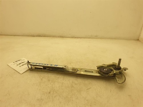 06-11 TOYOTA YARIS DRIVER SIDE FRONT WINDOW REGULATOR ASSEMBLY - Picture 5 of 12