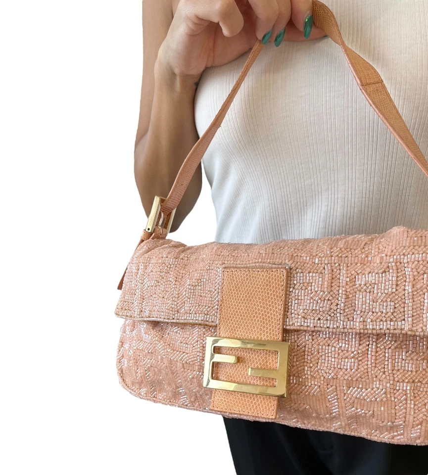 Bolso de Hombro FENDI Vintage FF Logo Zucca Mamma Baguette Cuentas Cuero Rosa Foto 3 de 4