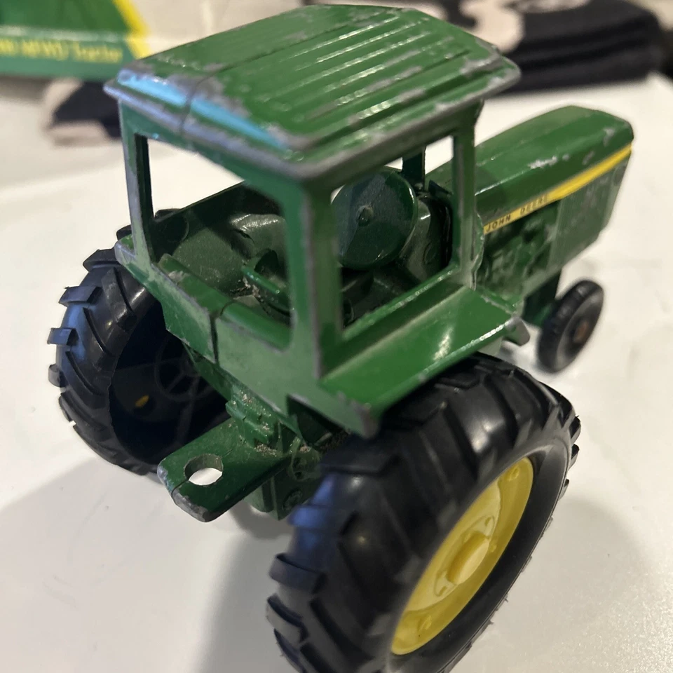 John Deere 4430 1:32 Ertl 1972ish (sin caja) astillas de pintura también Foto 4 de 4
