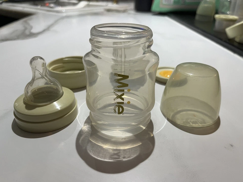 Mixie Formula 混合婴儿奶瓶 4 盎司。 二手状况完好婴儿喂养通风口 — 第 2/4 张图片