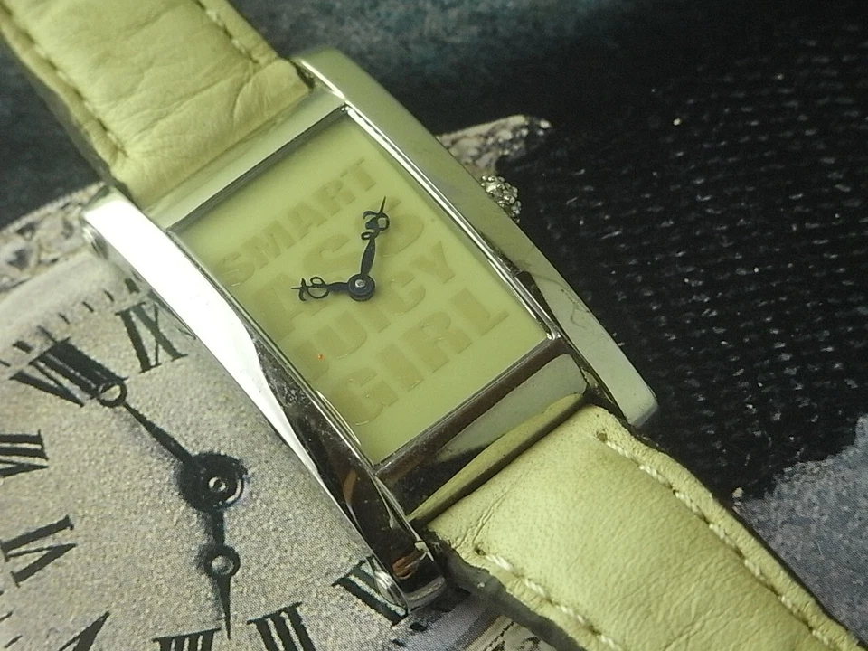 RELOJ DEMO NUEVO 22MM JUICY COUTURE SALESMAN MUESTRA (sin movimiento) Foto 3 de 4