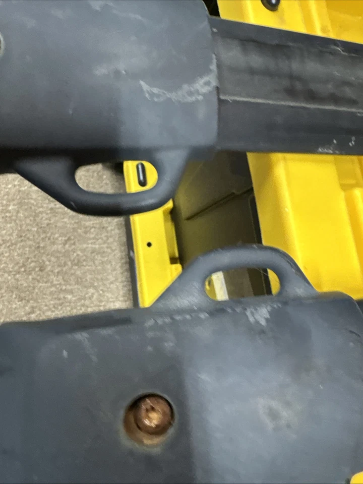 Заводская поперечная штанга багажник на крышу для универсала Subaru Impreza 2002 2003 2004 2005 2006 2007 годов выпуска B - Изображение 4 из 4