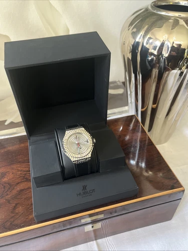 Armbanduhr Hublot Caviar
