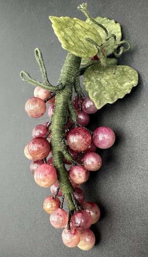 Vintage Pink Purple Mauve Stone Grape Bunch Cluster Grapes 3 Carved Leaves - Picture 8 of 14