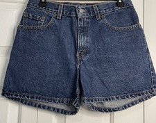 Vintage Girls/Women  s Levi  s High Waisted Jean Shorts 9 Jr Classic Blue