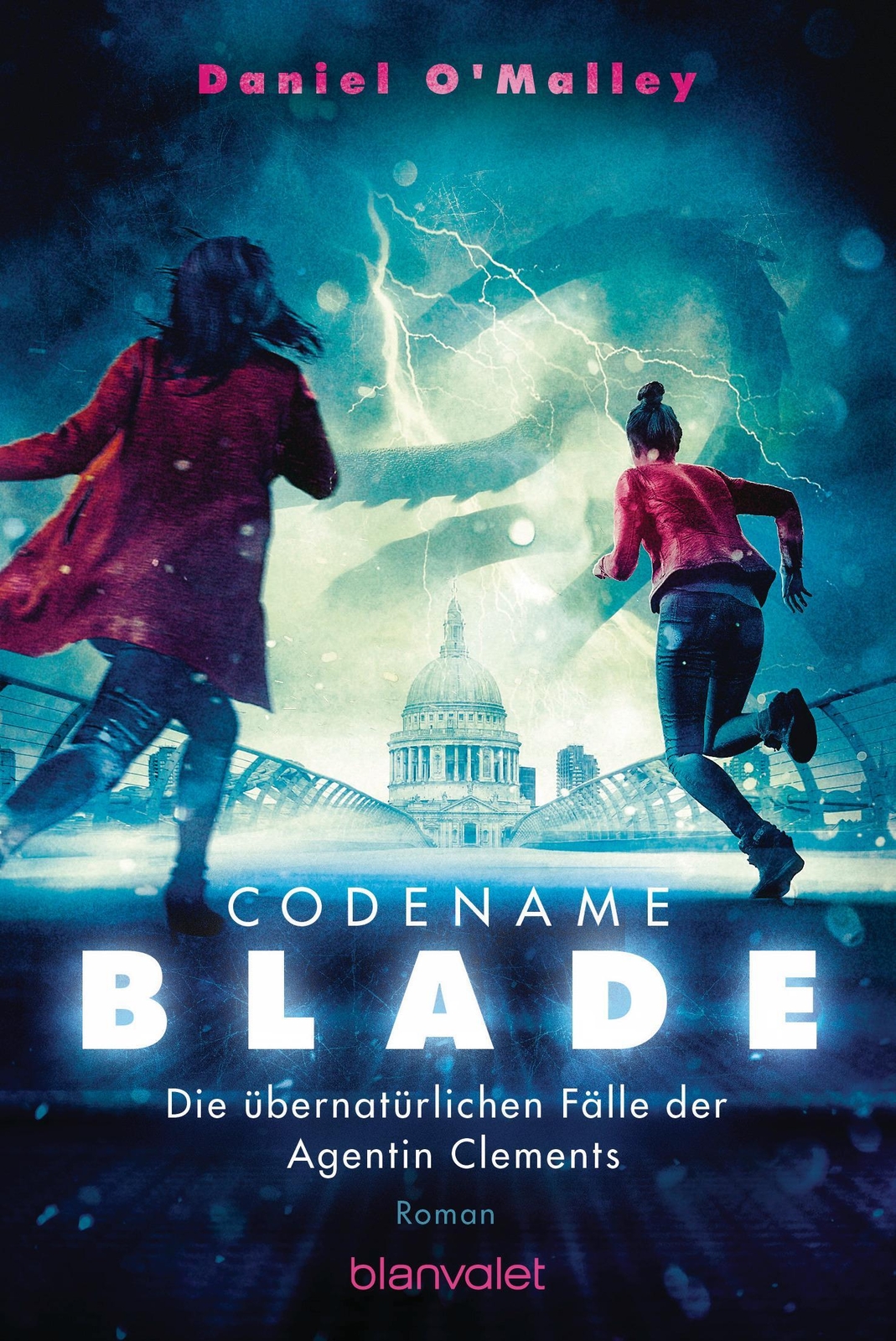 Codename Blade - Die Übernatürlichen Fälle Der Agentin Clements Daniel