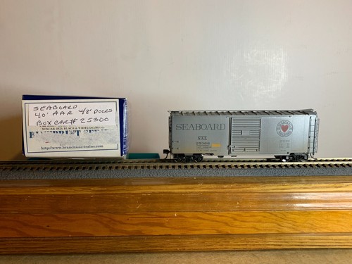 SUCURSAL #????  Coche de caja Seaboard 40' AAR #25300 con puertas de 8' construidas y desgaste. | Zustand: New