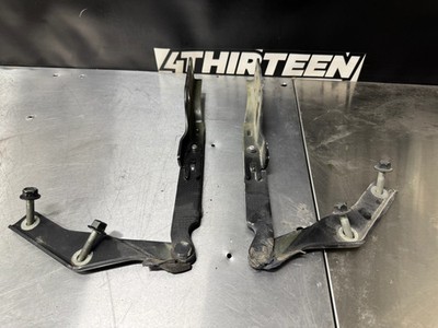 04-06 PONTIAC GTO RH & LH HOOD HINGE SET 92056552 92056553 OEM #K39