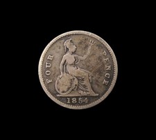 VICTORIA 1854 SILVER YOUNG HEAD GROAT / FOURPENCE