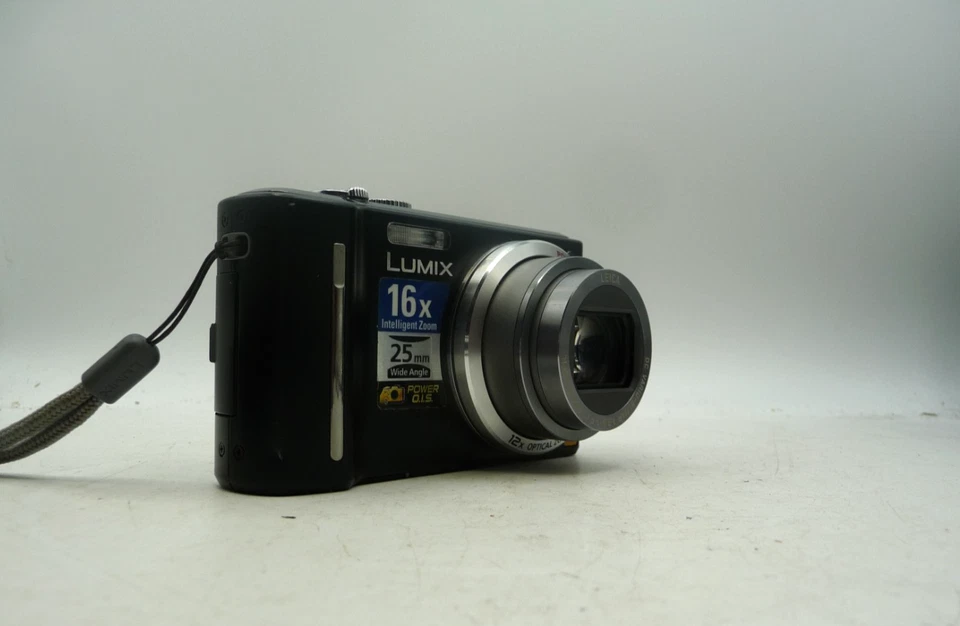 Panasonic Lumix DMC-TZ8, photo 2 of 5